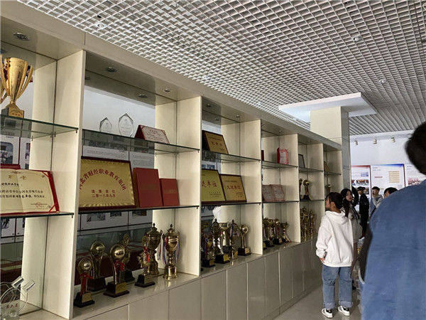 点此在新窗口浏览图片