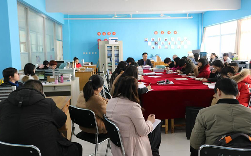新闻-2019-3-6信息学院召开新学期工作会议-大.jpg