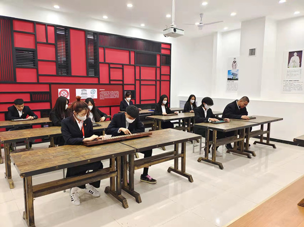 点此在新窗口浏览图片